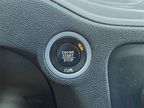 Used 2023 Dodge Charger SXT image 24