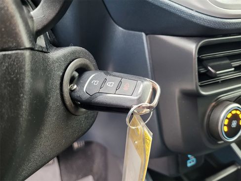 Used 2023 Ford Maverick XL image 17