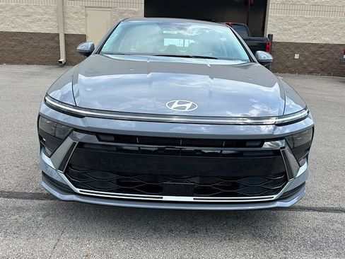 New 2026 Hyundai Sonata SE FWD image 10