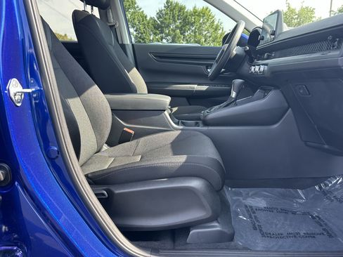 Used 2025 Honda CR-V EX image 14