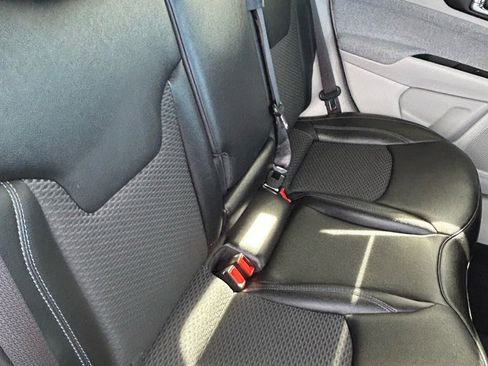 Used 2024 Jeep Compass Latitude image 14