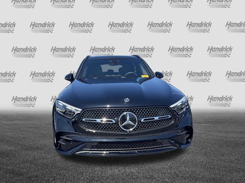 Used 2026 Mercedes-Benz GLC 350e 4MATIC image 3