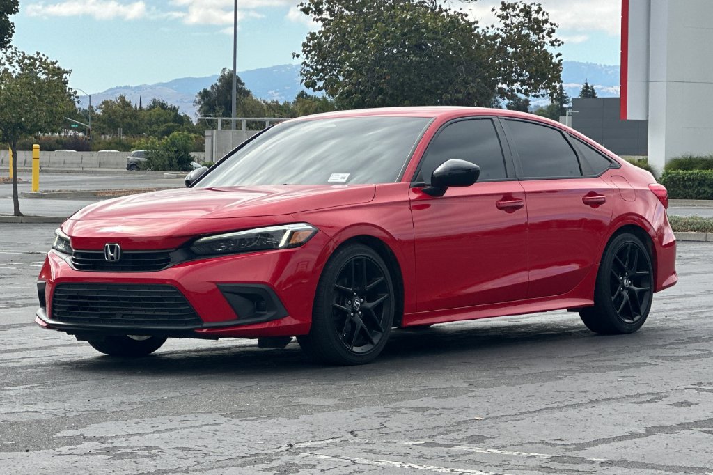 Used 2023 Honda Civic Sport image 8