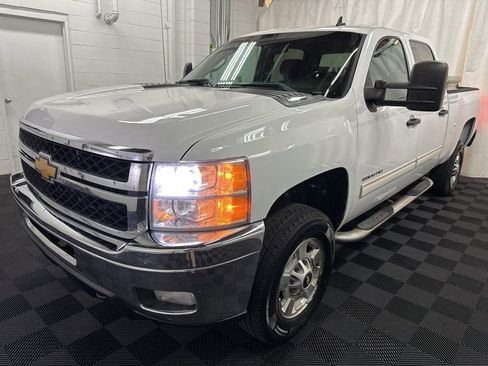 Used 2014 Chevrolet Silverado 2500 LT AWD/4WD image 3