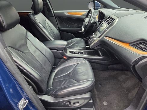 Used 2019 Lincoln MKC Reserve w/ MKC Climate Package AWD/4WD image 16