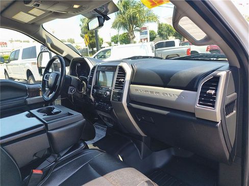 Used 2018 Ford F250 Lariat AWD/4WD image 13