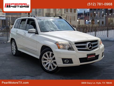 Used 2011 Mercedes-Benz GLK 350 4MATIC image 1