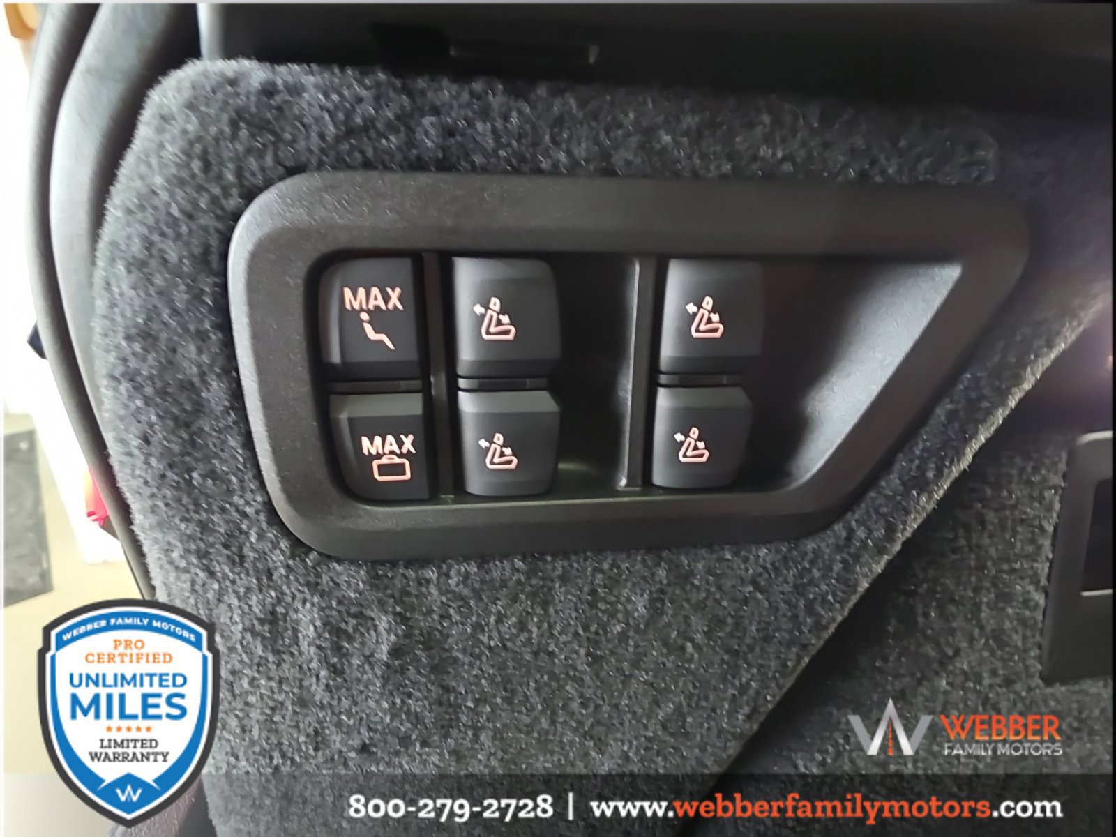 Used 2026 BMW X7 xDrive40i w/ M Sport Package AWD/4WD image 19