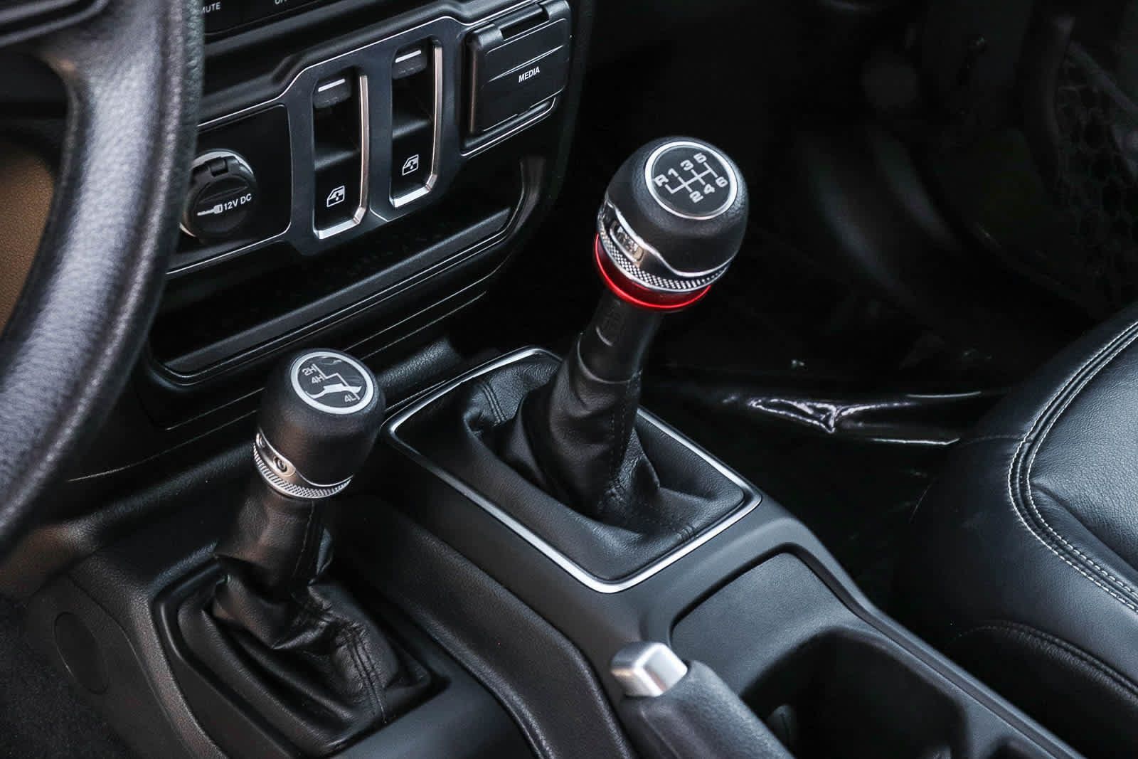 Used 2023 Jeep Wrangler Sport AWD/4WD image 20