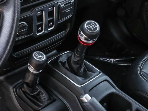 Used 2023 Jeep Wrangler Sport AWD/4WD image 20