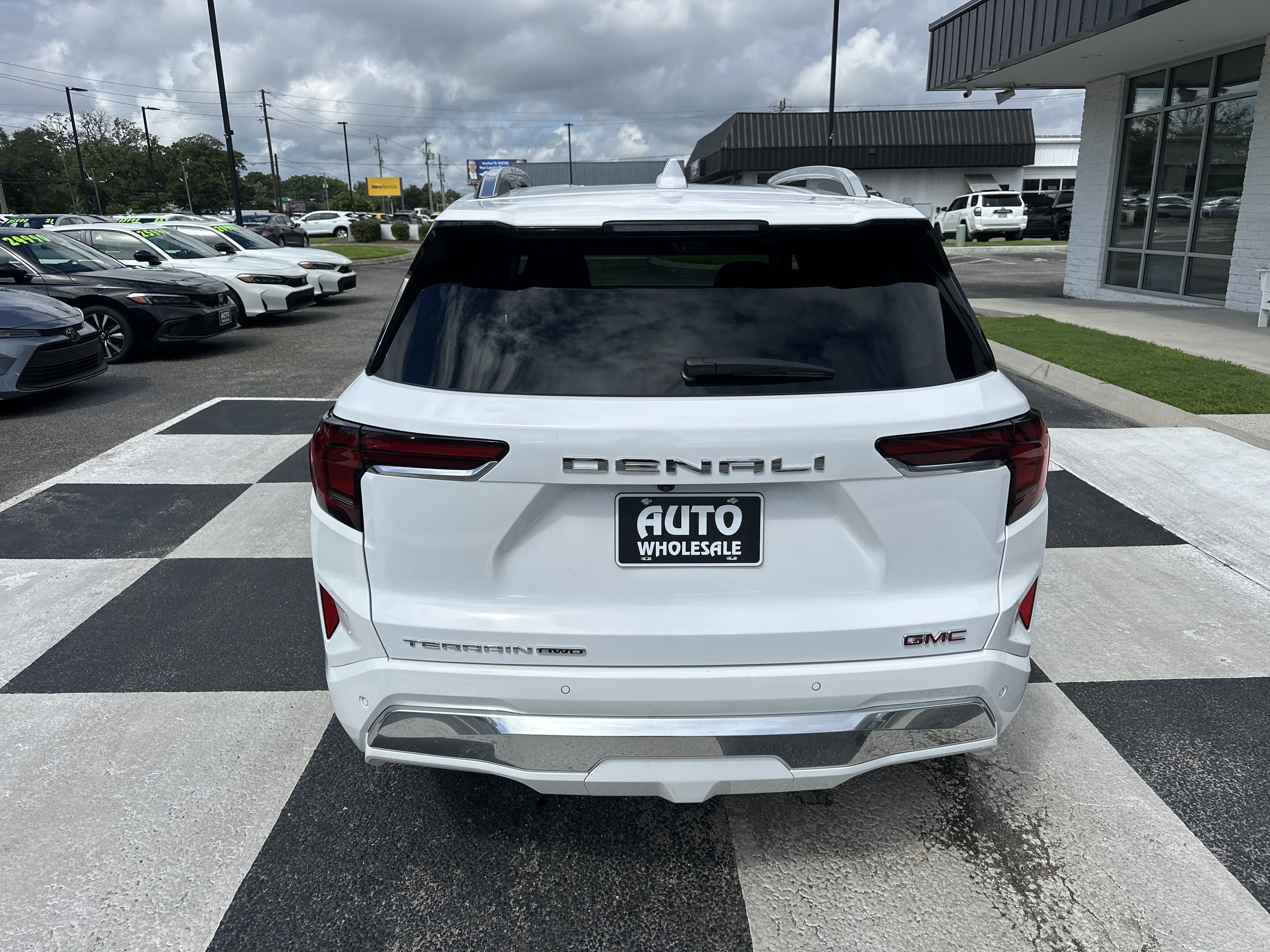 Used 2026 GMC Terrain Denali AWD/4WD image 4