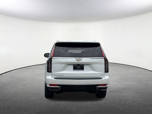 Certified 2024 Cadillac Escalade Premium Luxury AWD/4WD image 20