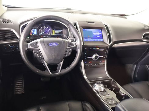Used 2019 Ford Edge Titanium w/ Equipment Group 301A image 2