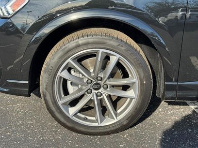 New 2025 Audi Q3 2.0T Premium