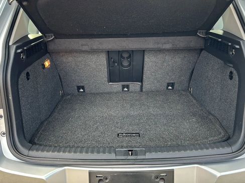 Used 2017 Volkswagen Tiguan S image 14