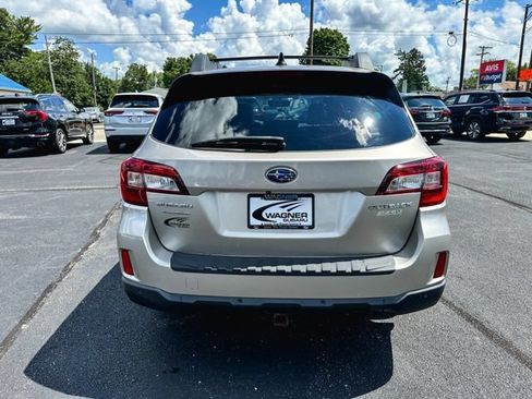 Used 2017 Subaru Outback 2.5i Limited AWD/4WD image 7