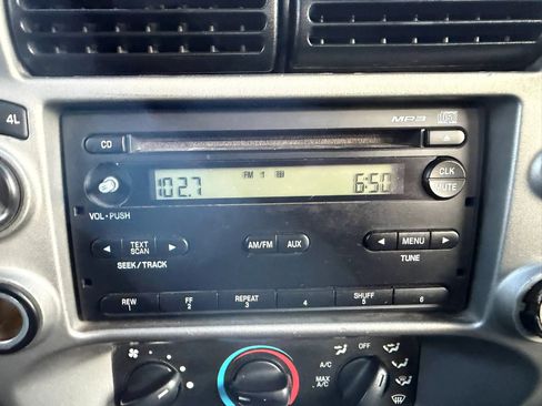 Used 2011 Ford Ranger XLT AWD/4WD image 40
