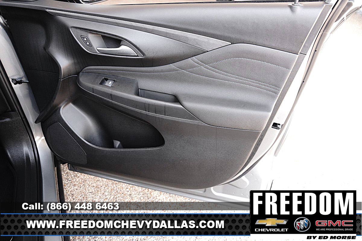 New 2026 Buick Envista Sport Touring w/ Convenience II Package FWD image 37