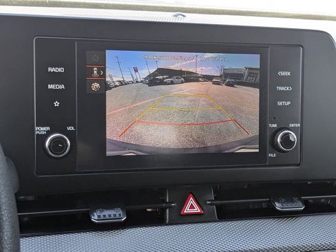 Used 2024 Kia Sportage LX image 20