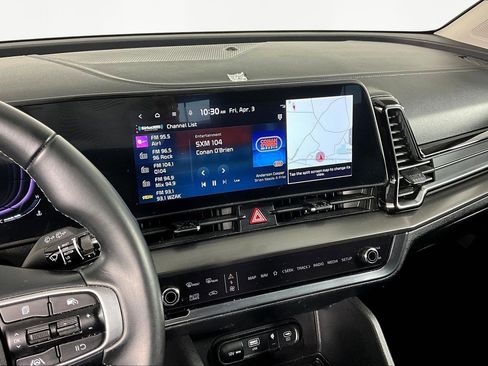 Used 2023 Kia Sportage EX image 9