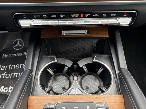 Certified 2025 Mercedes-Benz GLS 450 4MATIC image 24