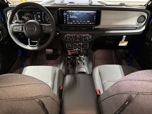 New 2026 Jeep Gladiator Mojave AWD/4WD image 10