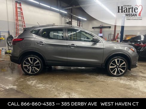Used 2019 Nissan Rogue Sport SL image 6