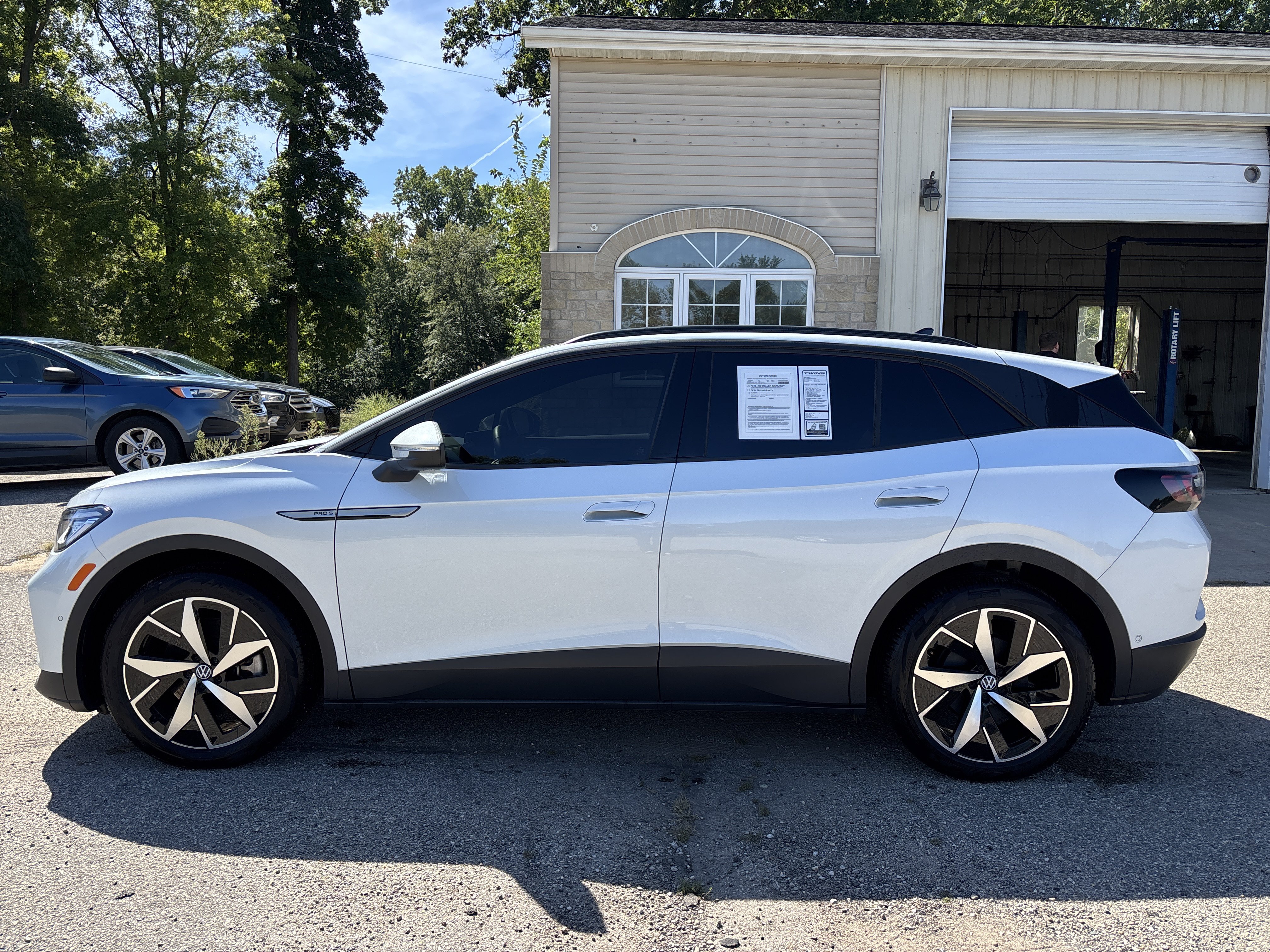 Used 2025 Volkswagen ID.4 Pro S RWD image 11
