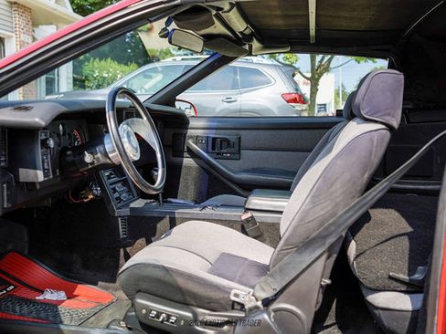 Used 1988 Chevrolet Camaro LT RWD image 33
