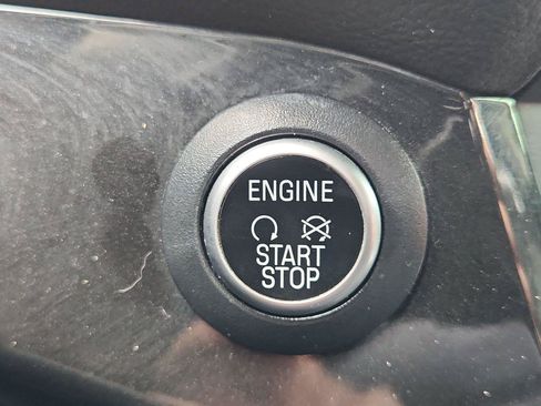 Used 2017 Ford Escape Titanium FWD image 17