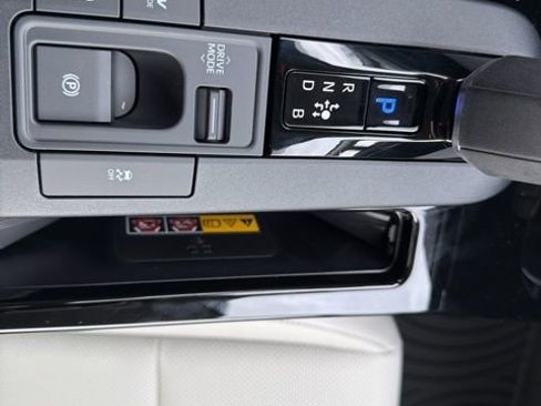 New 2026 Toyota Prius XLE image 12