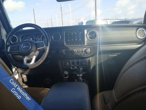 Used 2023 Jeep Gladiator Overland w/ Popular Equipment Package AWD/4WD image 12