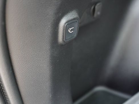 Used 2021 Jeep Cherokee Limited AWD/4WD image 22
