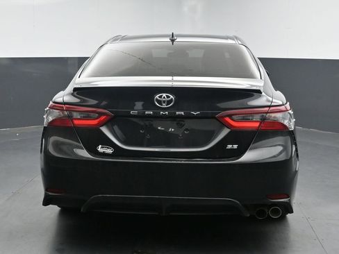 Used 2023 Toyota Camry SE w/ Cold Weather Package FWD image 8