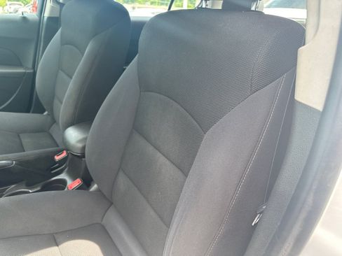 Used 2016 Chevrolet Cruze LT w/ Sun And Sound Package FWD image 19