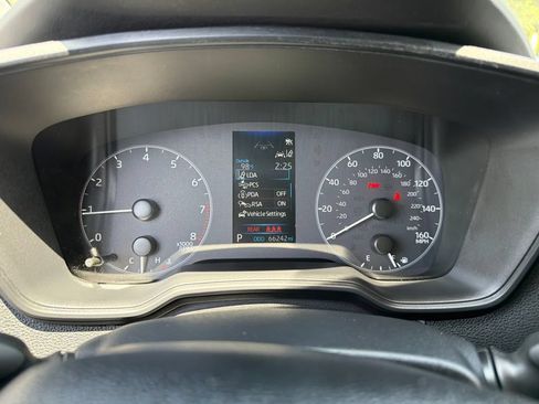 Used 2023 Toyota Corolla LE w/ Carpet Mat Package (TMS) FWD image 9