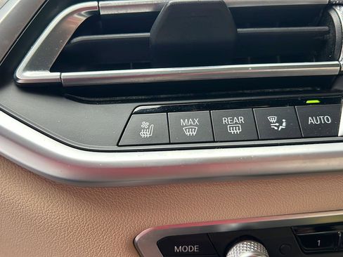 Certified 2022 BMW X5 xDrive40i w/ M Sport Package image 30