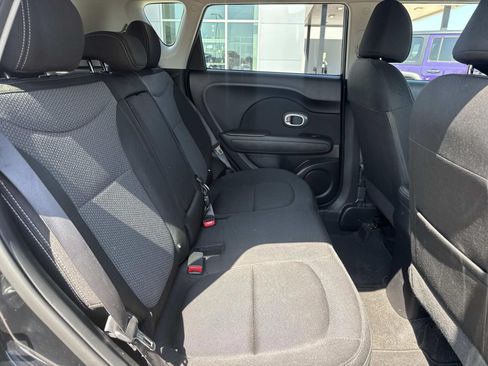 Used 2019 Kia Soul + FWD image 9