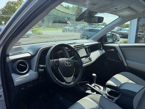 Used 2016 Toyota RAV4 Limited AWD/4WD image 10
