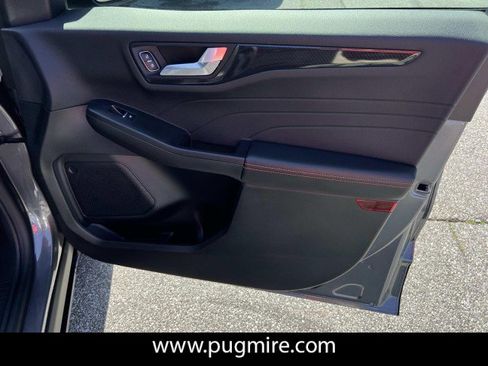 Used 2025 Ford Escape ST-Line w/ Tech Pack #1 image 14