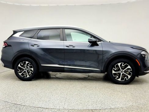 Used 2023 Kia Sportage EX AWD/4WD image 4