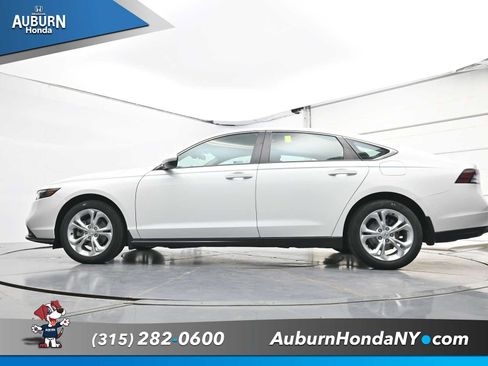 Used 2023 Honda Accord LX image 26
