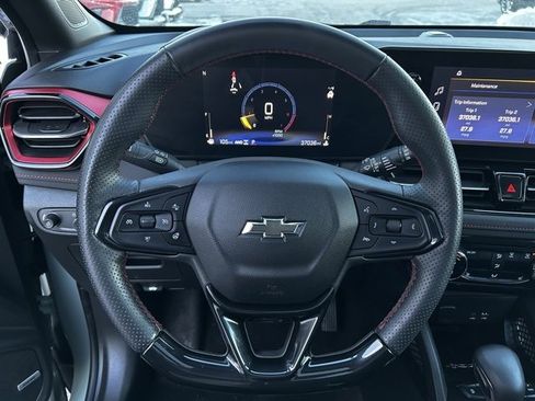 Used 2024 Chevrolet TrailBlazer RS w/ Convenience Package image 17