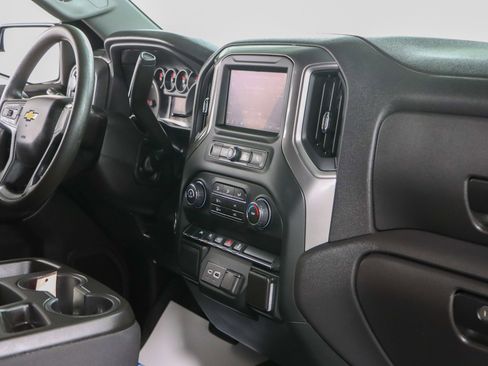 Used 2024 Chevrolet Silverado 1500 Custom AWD/4WD image 25