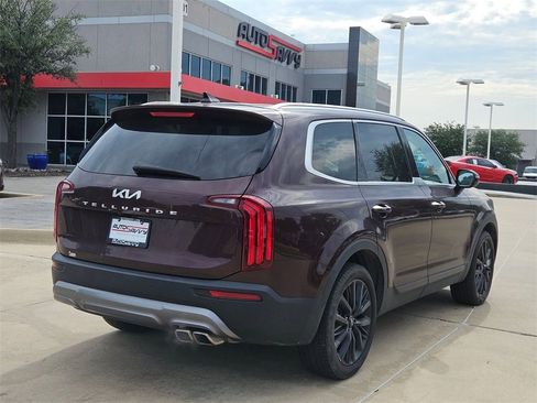 Used 2022 Kia Telluride SX image 9
