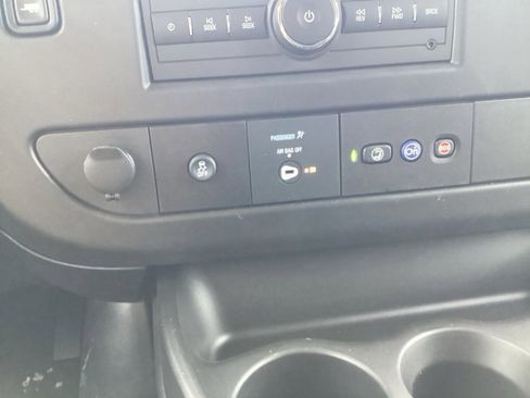 New 2025 Chevrolet Express 2500 image 30