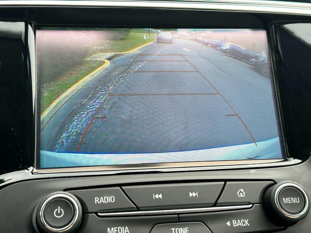 Used 2020 Buick Envision Essence FWD image 25