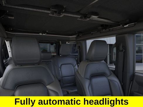 New 2025 Ford Bronco Outer Banks w/ Sasquatch Package image 12