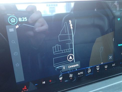 Used 2025 Ford Mustang GT Premium image 27