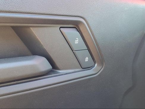 Used 2024 Chevrolet Colorado Trail Boss w/ Technology Package image 13